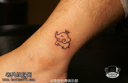 经典点刺的小象纹身图案