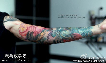 经典彩绘星系大花臂纹身图案