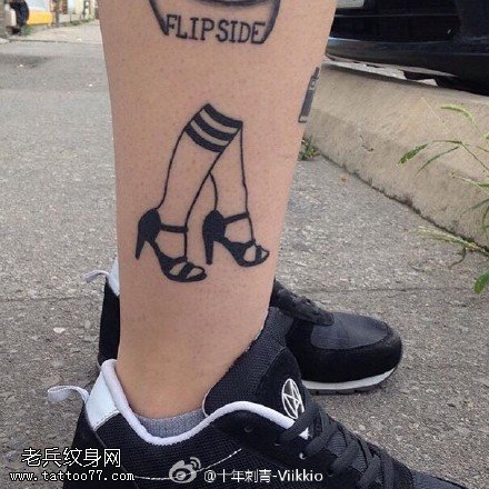 小腿上的小腿纹身图案