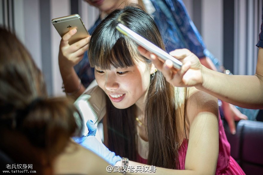 武汉专业激光洗纹身过程