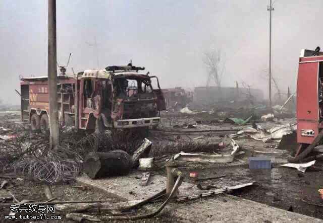 天津滨海大爆炸现场的消防战场残骸图片