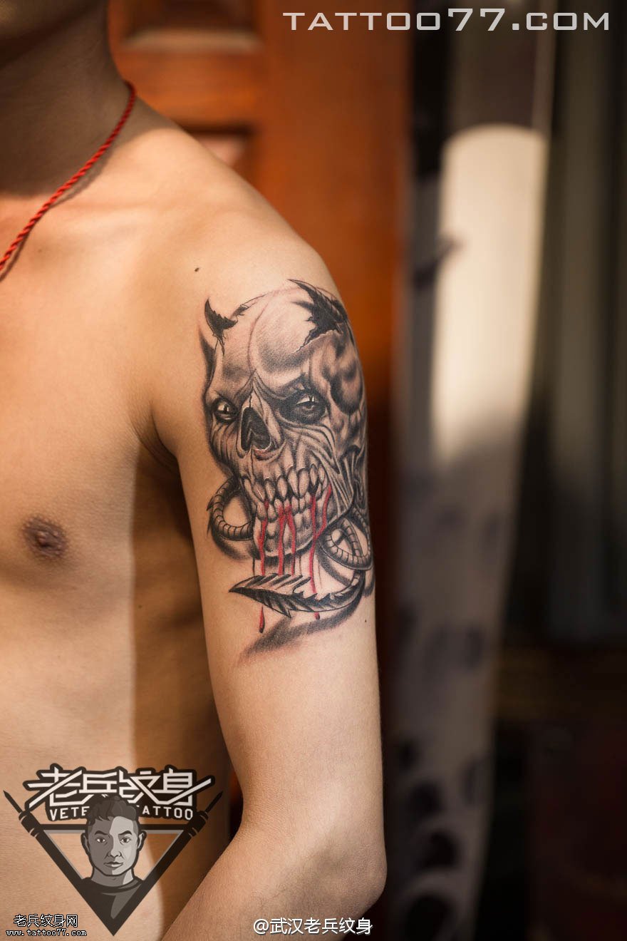 武汉纹身店打造的手臂欧美骷髅纹身作品