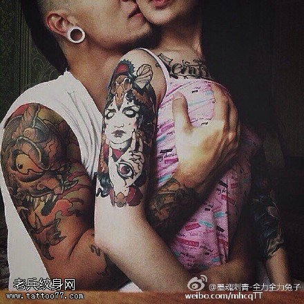 时尚潮流的情侣纹身图案