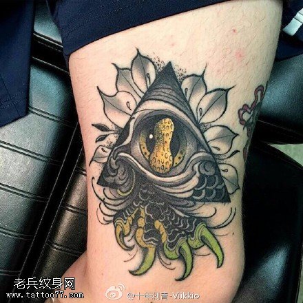 大腿经典全知眼纹身图案