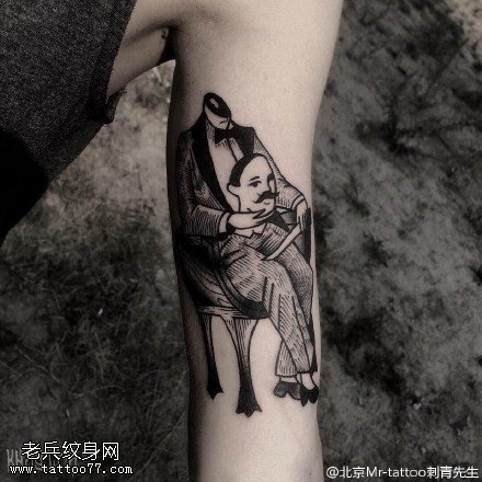 欧美风无头人纹身图案