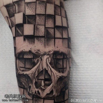 几何元素骷髅纹身图案
