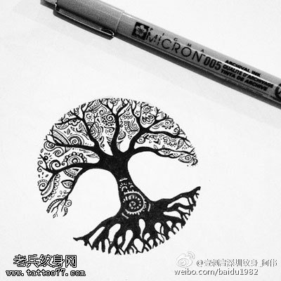 手稿老树纹身图案