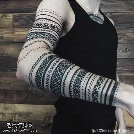 教你三个妙招如何防纹身褪色