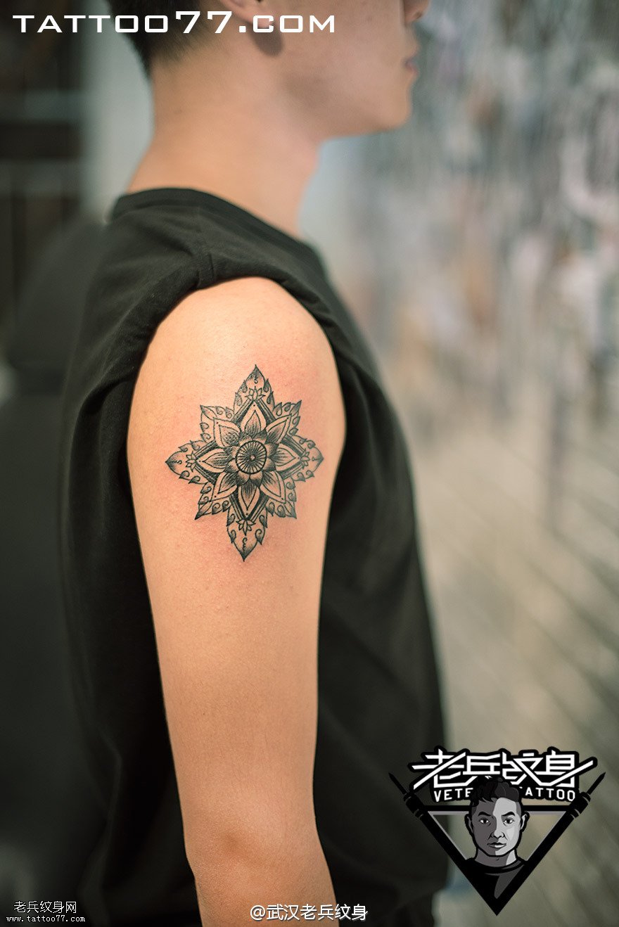 手臂梵花纹身图案作品