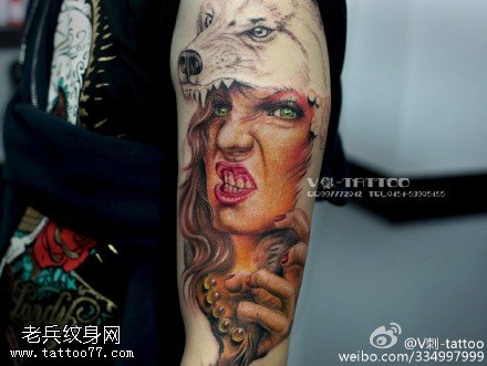 手臂的狐狸美女纹身图案