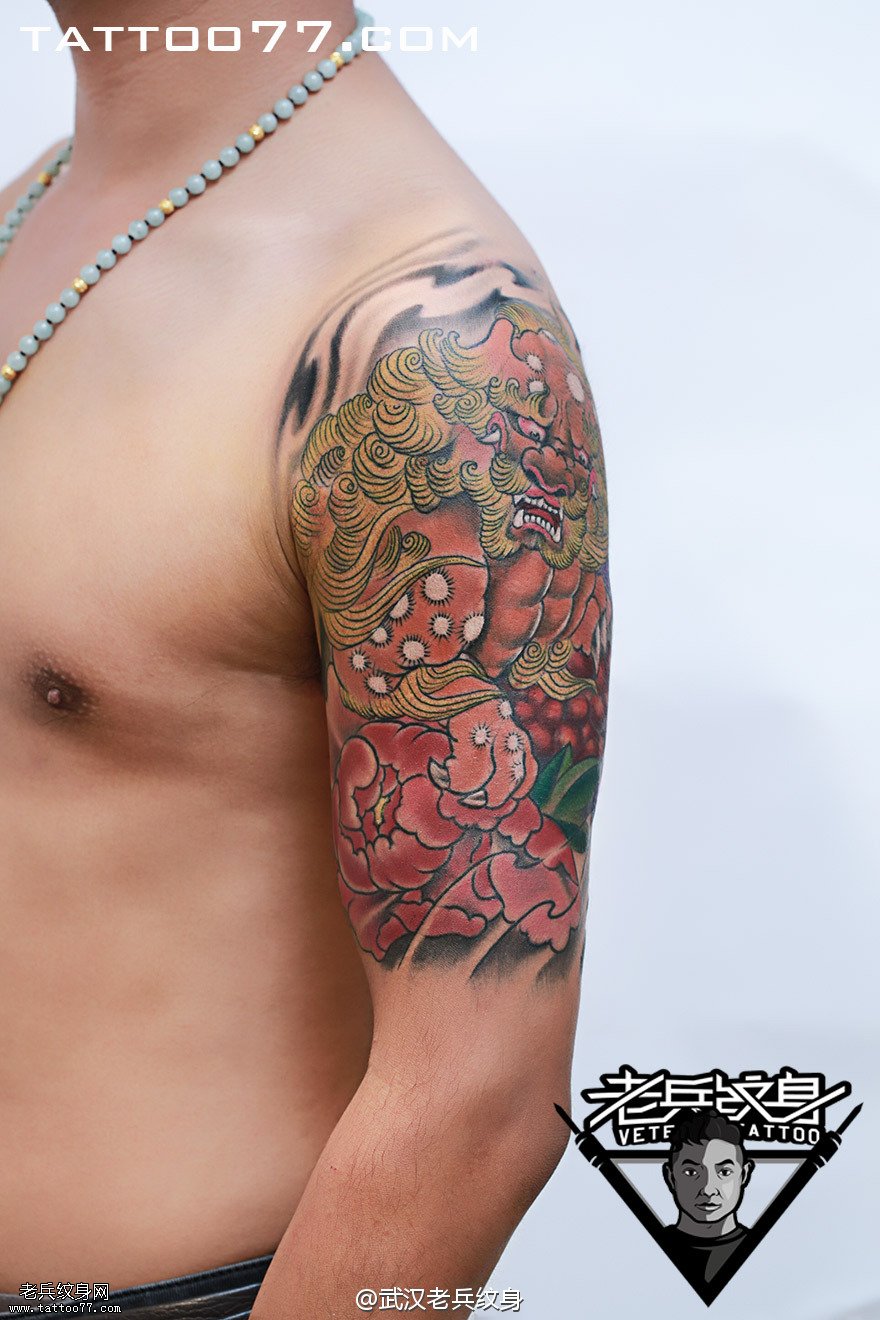 大臂唐狮子牡丹纹身图案作品