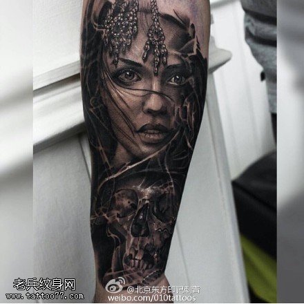 手臂美女骷髅纹身图案