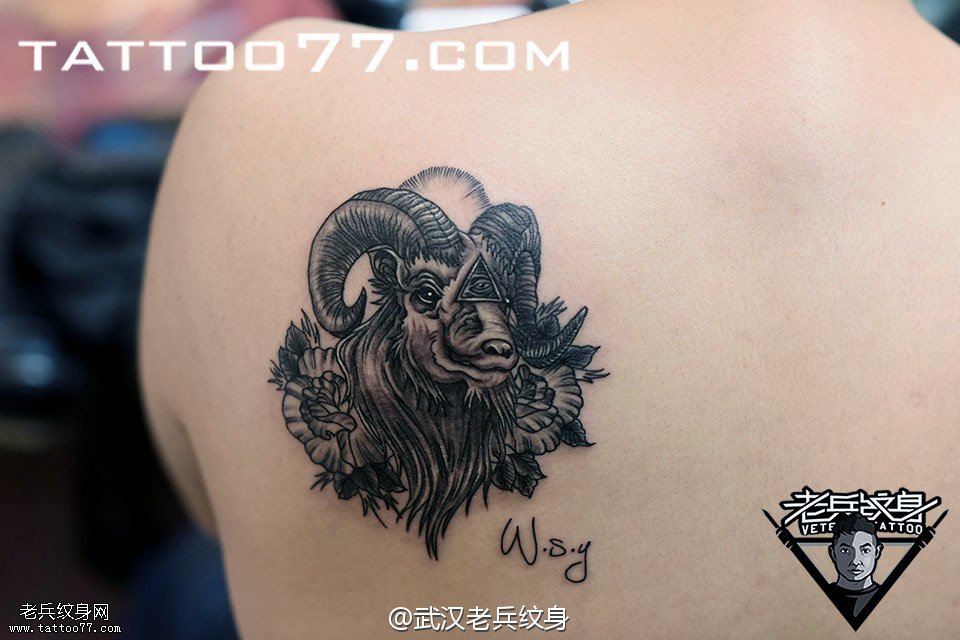 肩背羊纹身图案作品