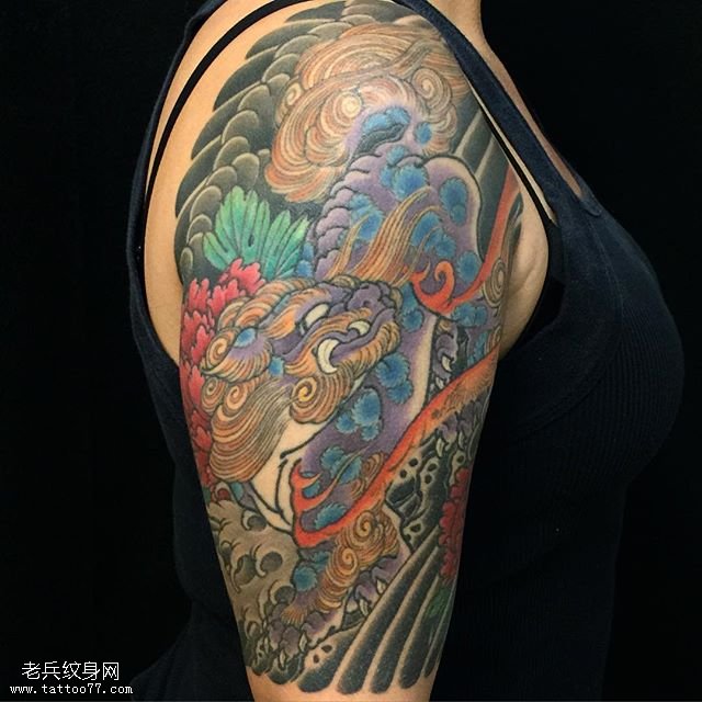 半甲彩绘貔貅纹身图案