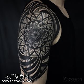 肩部梵花图腾纹身图案