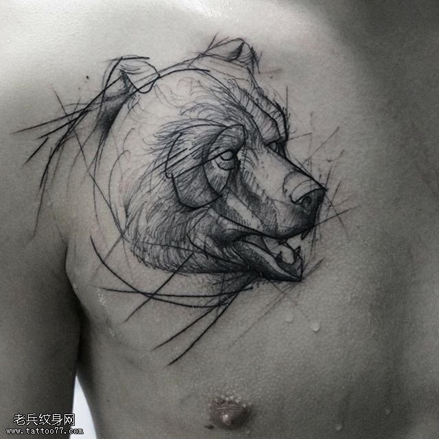 胸部的线条熊纹身图案
