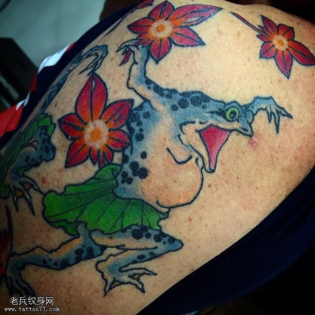 腿部的癞蛤蟆纹身图案