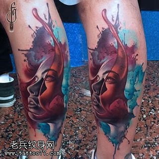 小腿水彩肖像纹身图案