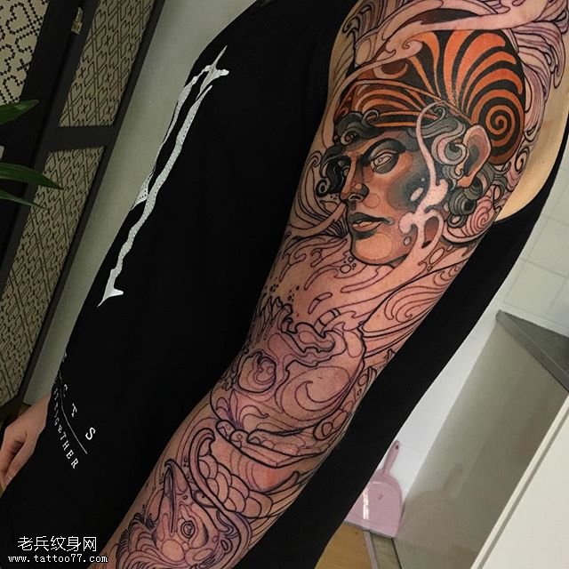 手部纹身请慎重