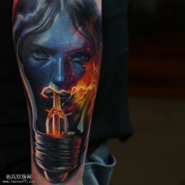 魔女大花臂纹身图案