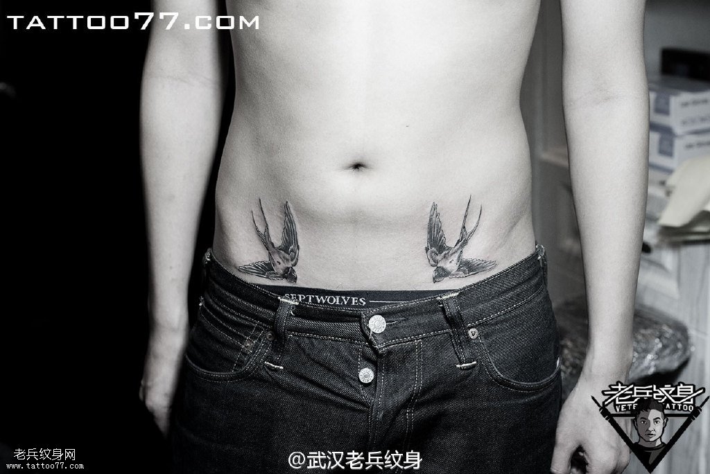 腹部燕子纹身图案作品