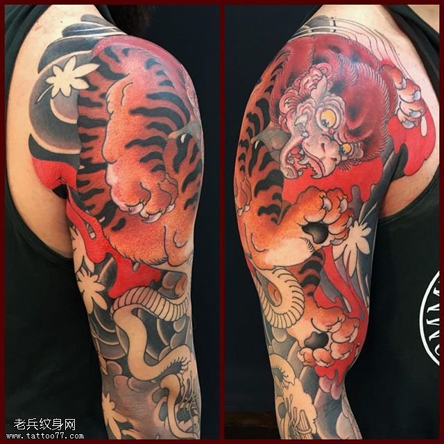 肩部的小老虎纹身图案