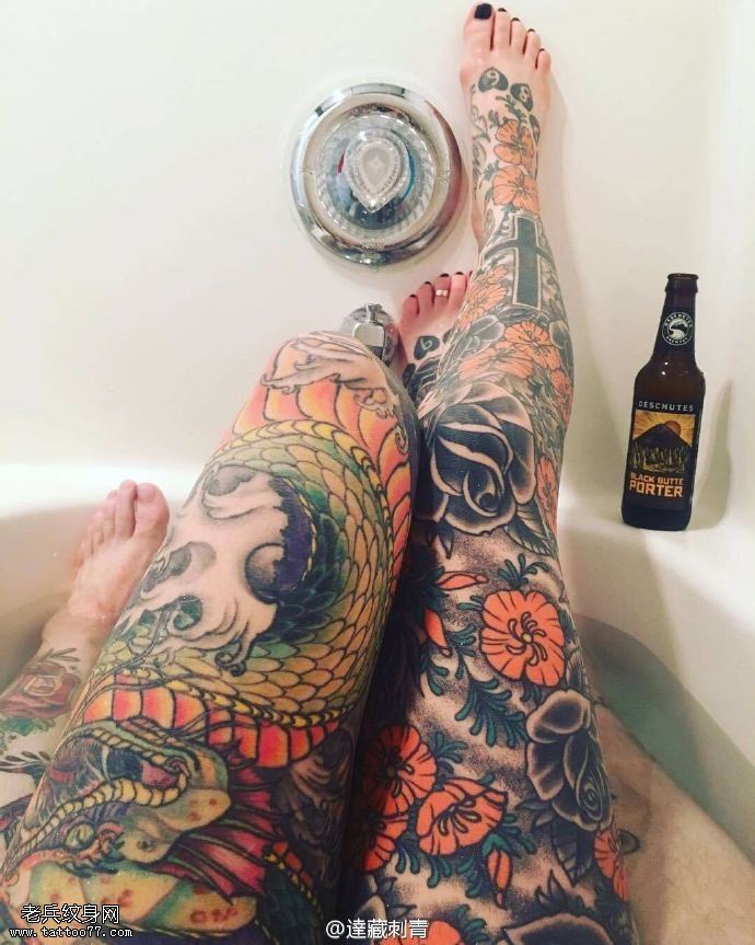 欧美风经典彩绘大花腿纹身图案