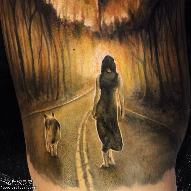 大腿上一幅唯美的画纹身图案