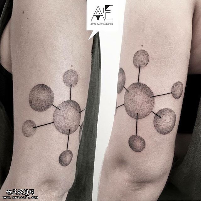 手臂点刺几何圆纹身图案