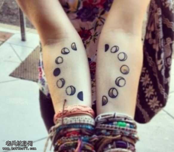 手臂黑白佛珠纹身图案