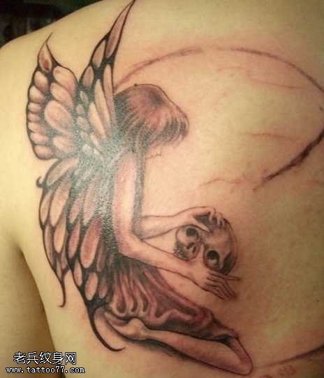 背部天使骷髅纹身图案