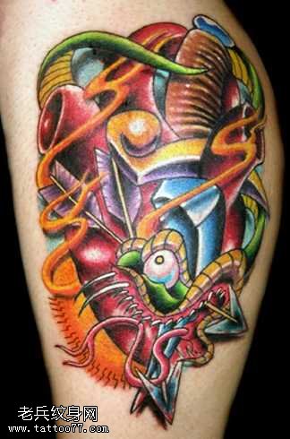 腿部超有彩色纹身图案