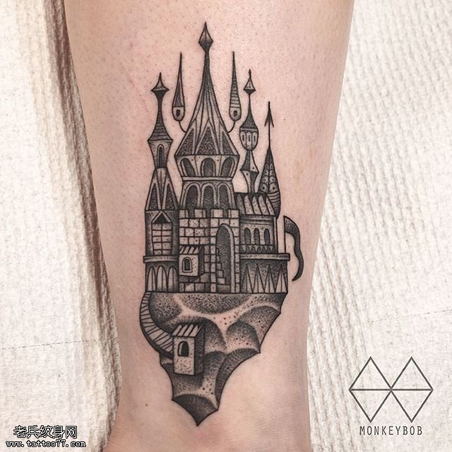 小腿的堡垒纹身图案