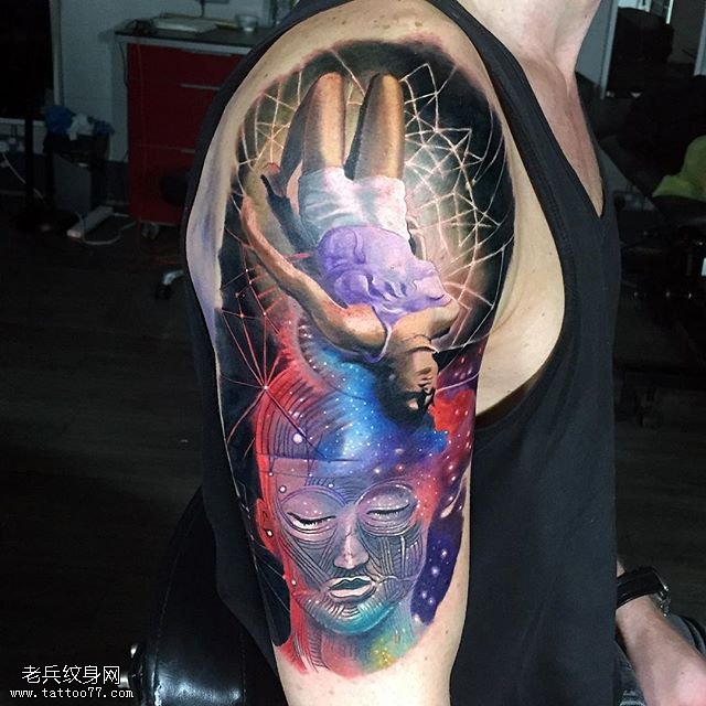 大臂上星空死亡之路纹身图案