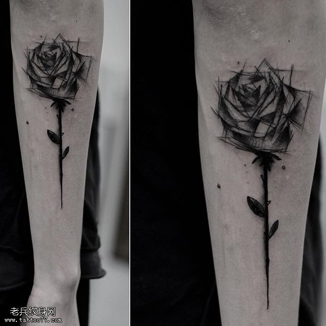 手臂一只线条玫瑰纹身图案