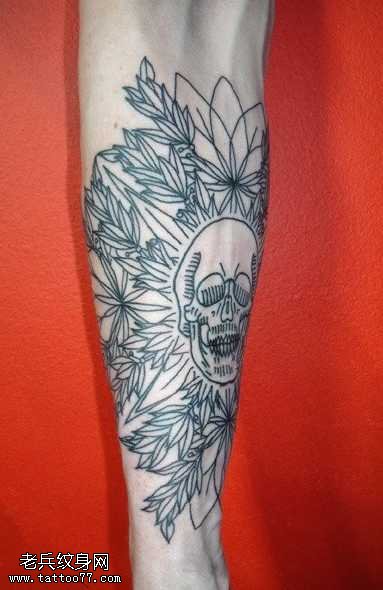 手臂抽象骷髅纹身图案