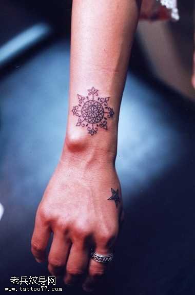 被诅咒过的神秘纹身图案