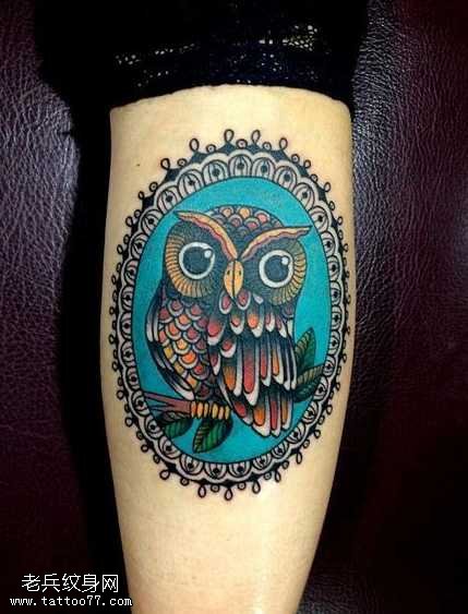 手臂好看的猫头鹰纹身图案