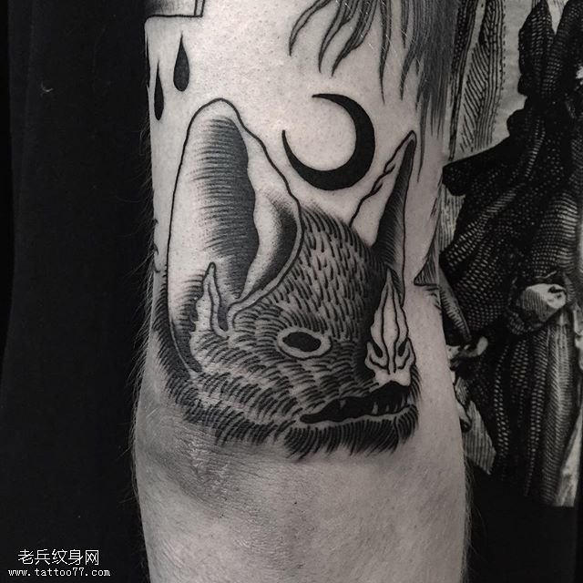 手臂线条怪物纹身图案