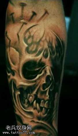 手臂好看的骷髅纹身图案