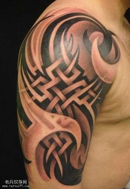 手臂简单有立体感的图腾纹身图案