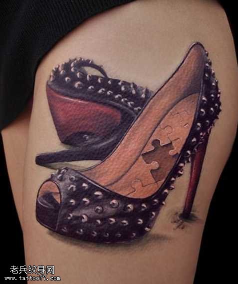 腿部高跟鞋纹身图案