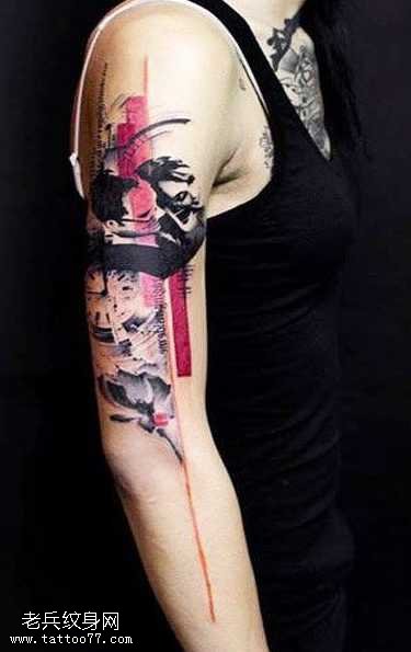 手臂时尚漂亮的水墨纹身图案