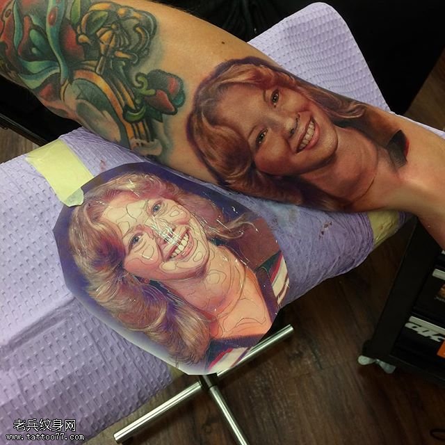 逼真写的肖像纹身图案