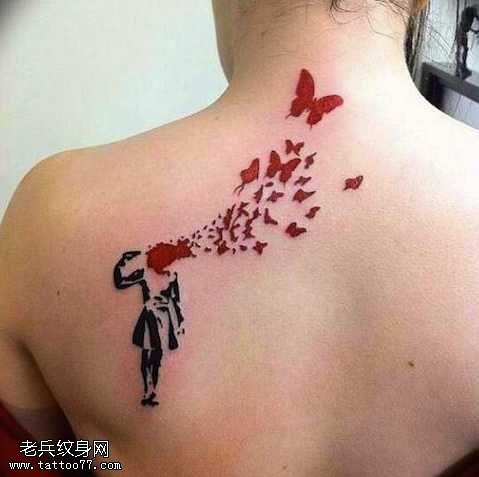 背部漂亮唯美的纹身图案