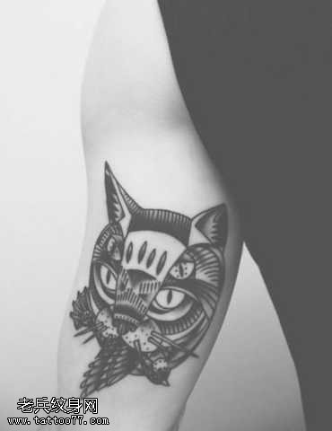 手臂时尚的头像纹身图案