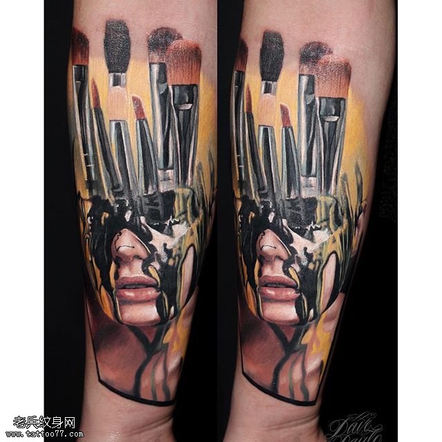 手臂艺术化妆刷纹身图案