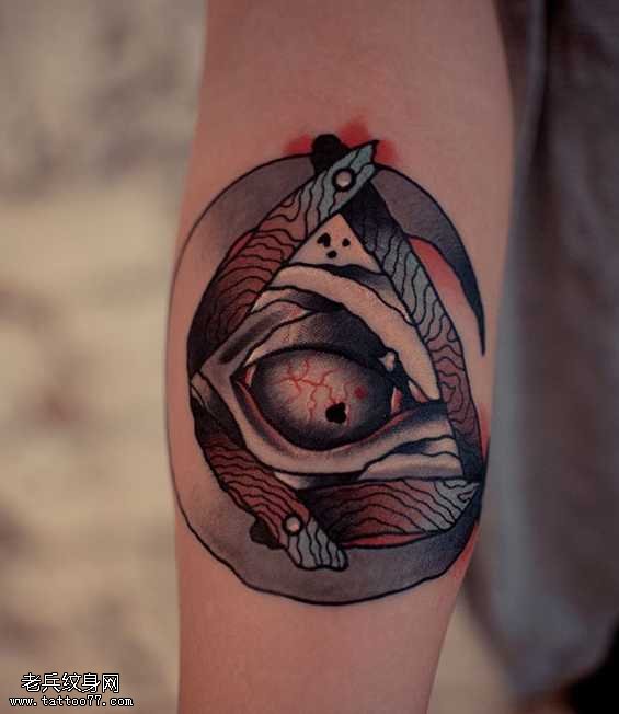 创意手腕三角眼时尚纹身图案