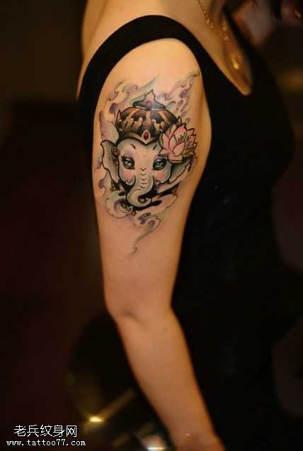 手臂时尚纹身图案