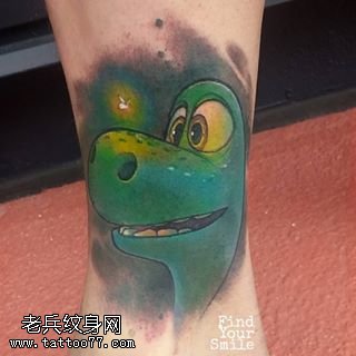 手臂卡通小动物纹身图案